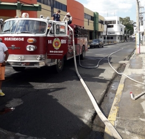 Cuerpo de Bomberos de Monse&ntilde;or Nouel agradecen a CORAMON por la reparaci&oacute;n de los hidrantes.