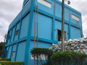 CORAMON garantiza distribuci&oacute;n de agua a Monse&ntilde;or Nouel en medio de la crisis del COVID-19.
