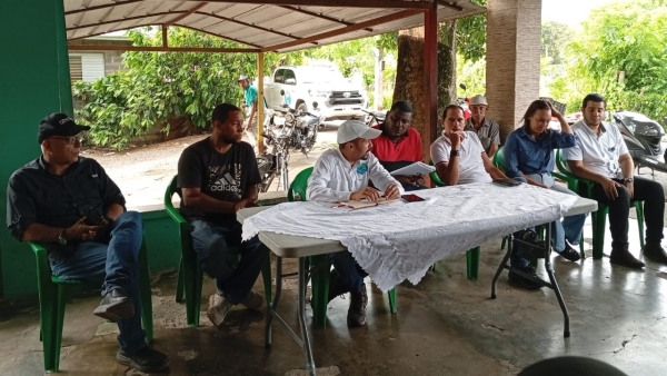 Director General de CORAMON realiza recorrido por las comunidades de Ingenio y La Minita para atender necesidades del servicio de agua