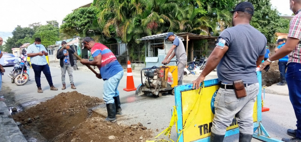 CORAMON realizó la instalación de una línea de 2 pulgadas